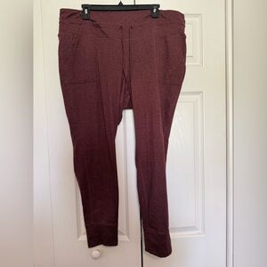 Old Navy Active High-Rise Maroon/red leggings Size XXL